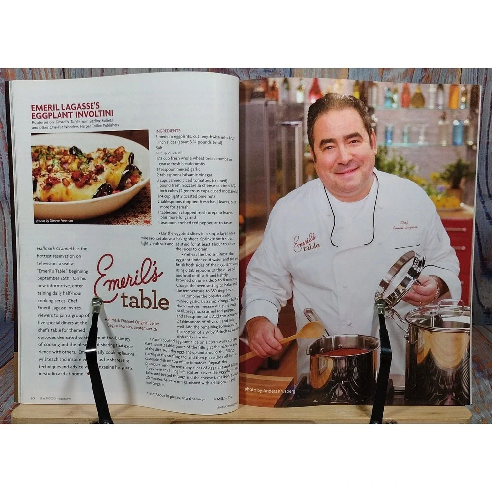 Food Magazine PREVIEW ISSUE Rocco, Alton Brown, Emeril,‎ Michael Chiarello